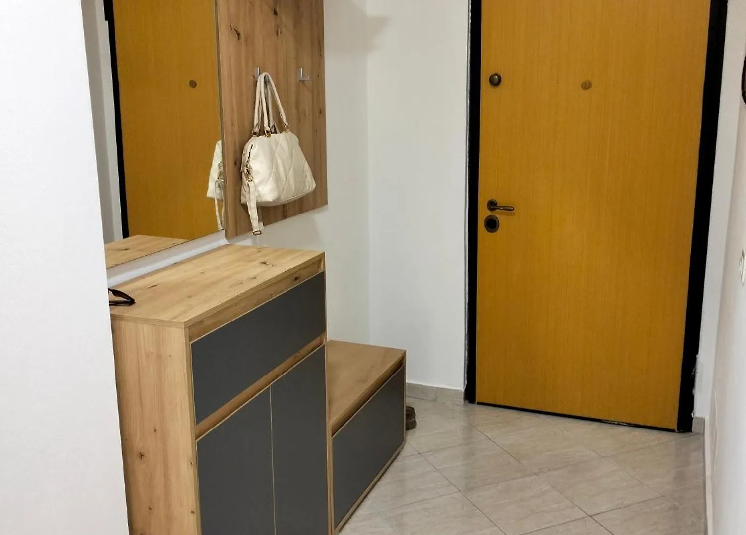 Apartment Noel Vlore 0*,  Albania